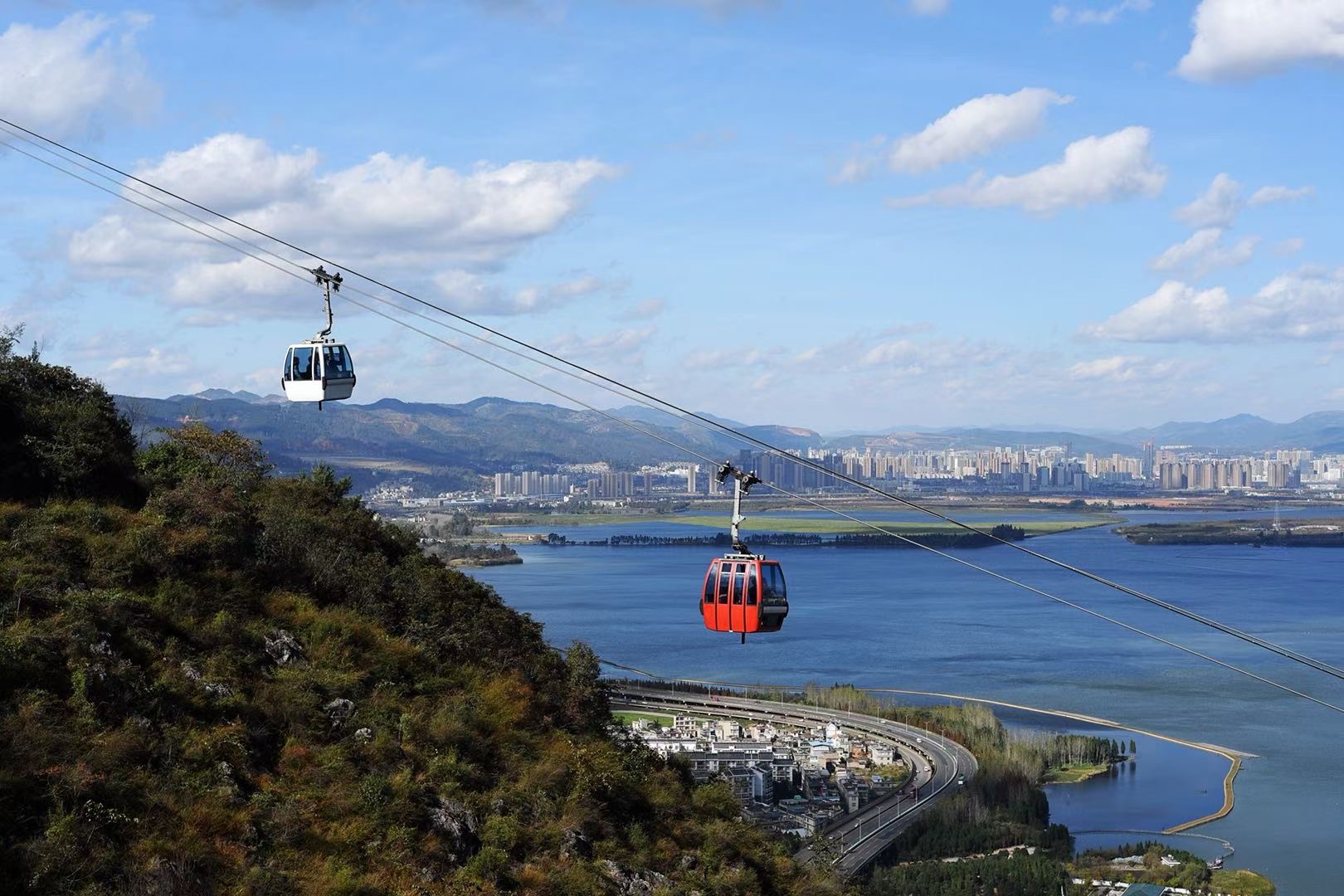 昆明滇池西山索道景區